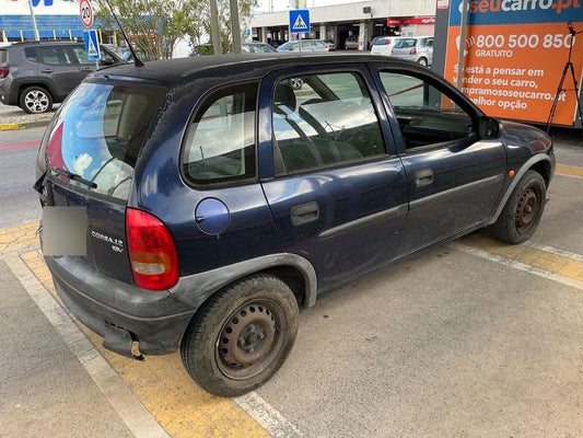 Opel Corsa 1.2 City 2000 – снимка 2