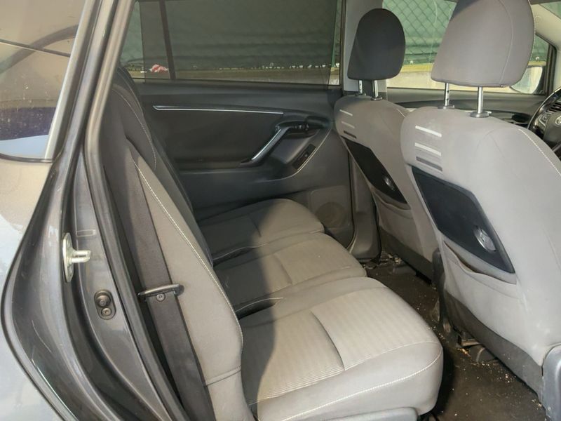 Toyota Verso 1.6 Active 2017 – снимка 19