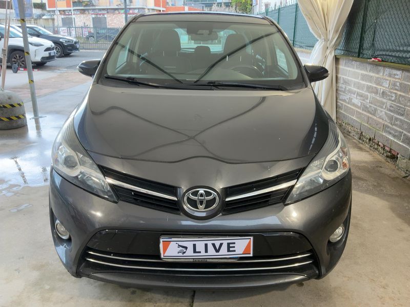 Toyota Verso 1.6 Active 2017 – снимка 14