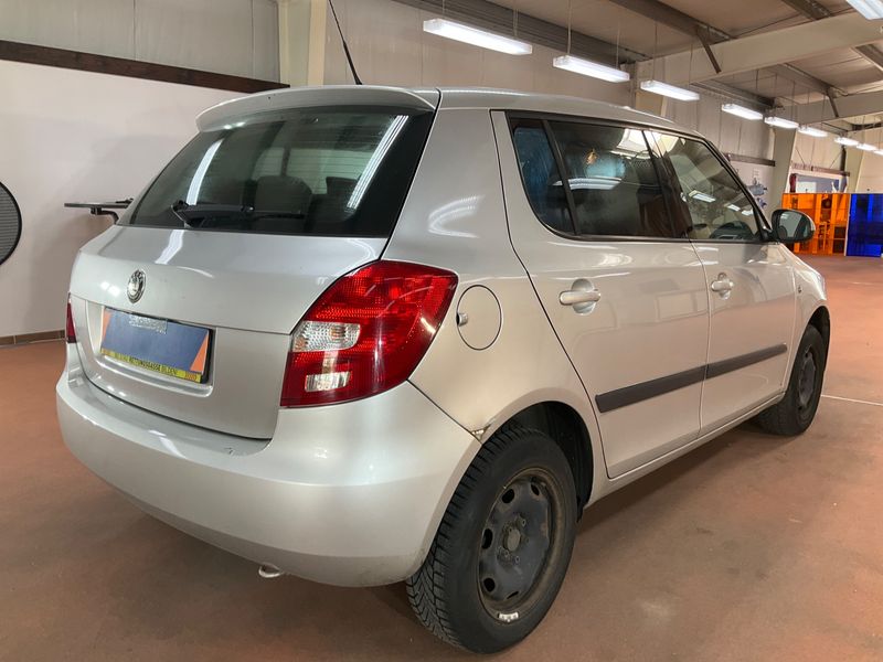 Skoda Fabia 1.6 Ambiente 2007 – снимка 2