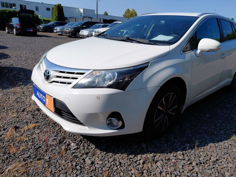 Toyota Avensis 2.0 D-4D Edition 2014 – снимка 2