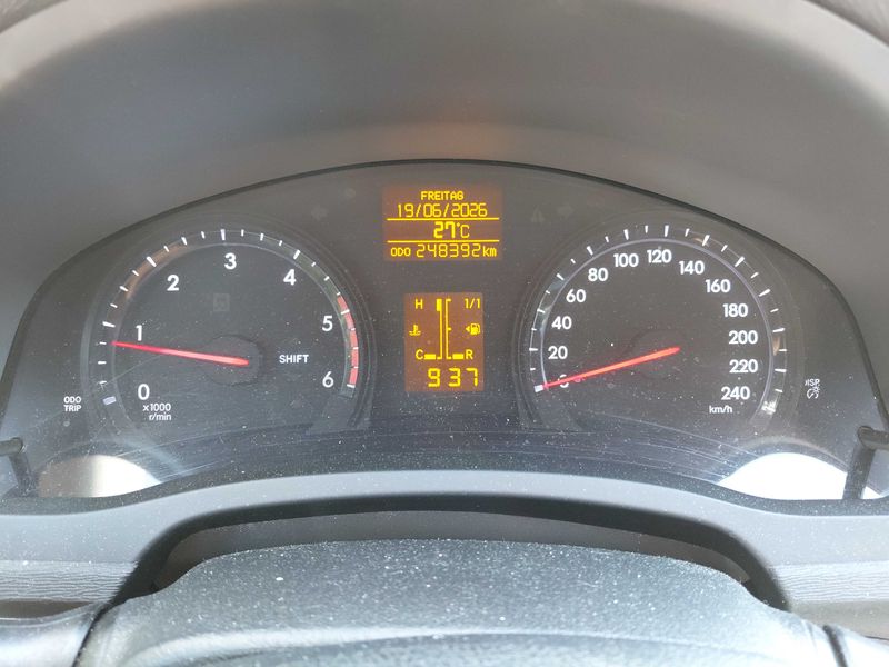 Toyota Avensis 2.0 D-4D Edition 2014 – снимка 12