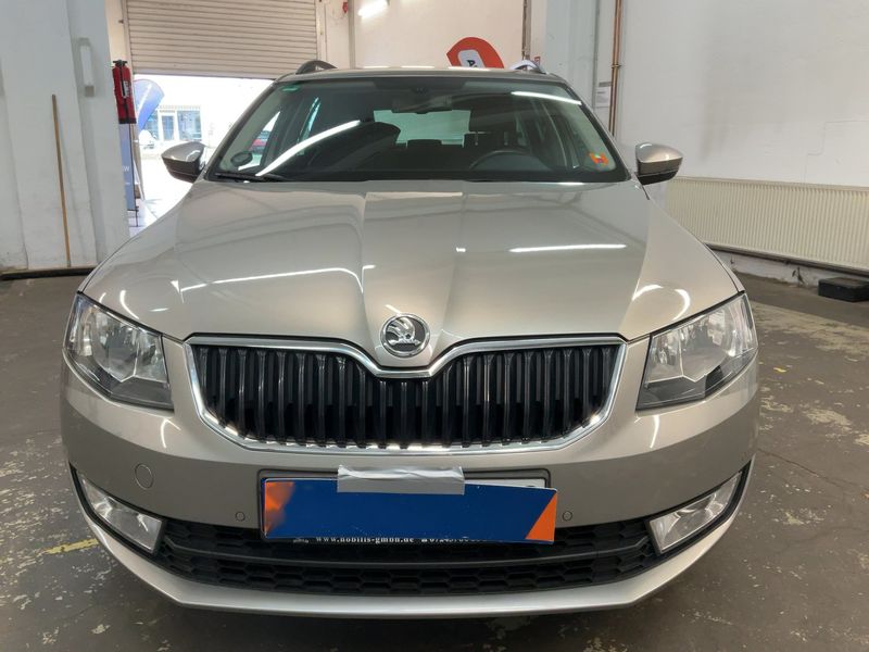 Skoda Octavia 2.0 TDI Elegance 2013 – снимка 14