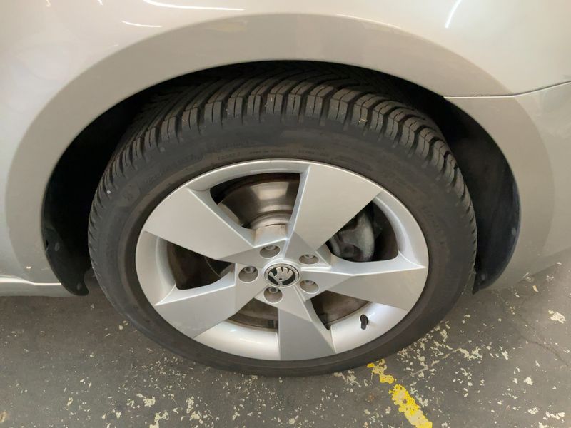 Skoda Octavia 2.0 TDI Elegance 2013 – снимка 11