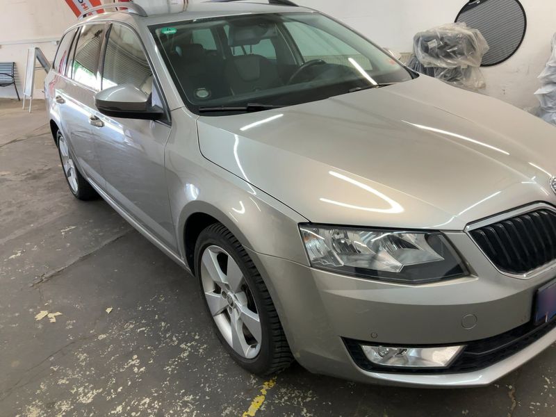 Skoda Octavia 2.0 TDI Elegance 2013 – снимка 12