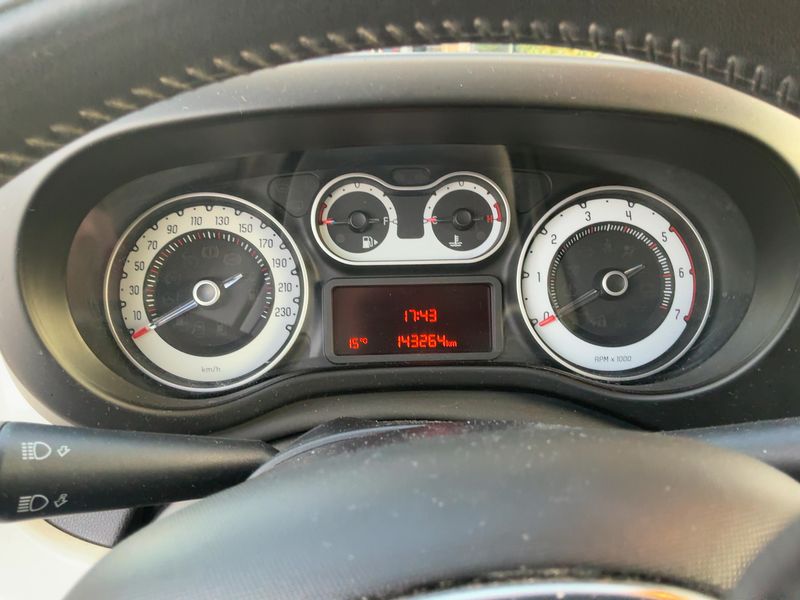 Fiat 500L 1.3 M-Jet Business 2015 – снимка 19