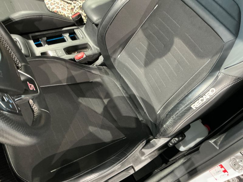 Ford Focus 2.3 EcoBoost ST 2020 – снимка 24