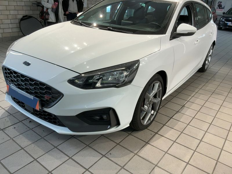 Ford Focus 2.3 EcoBoost ST 2020 – снимка 1