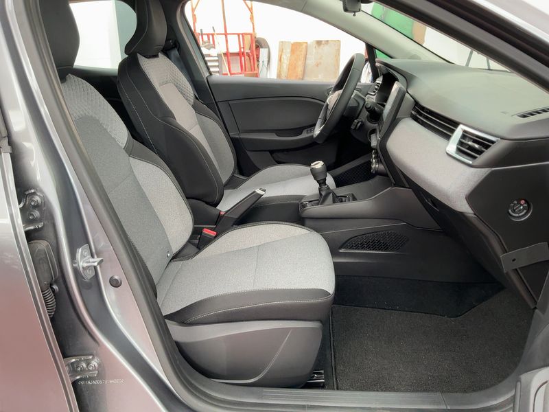 Renault Clio 1.0 SCe Evolution 2024 – снимка 16