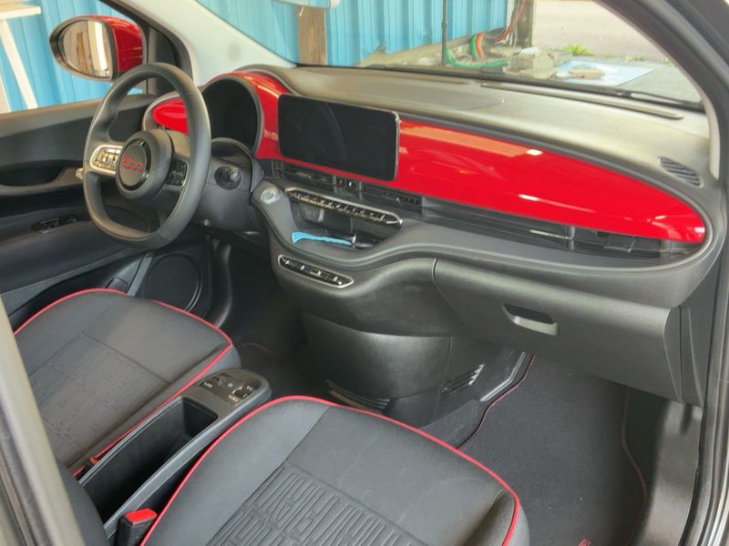 Fiat 500e electric drive 70 kW Red 2021 – снимка 17