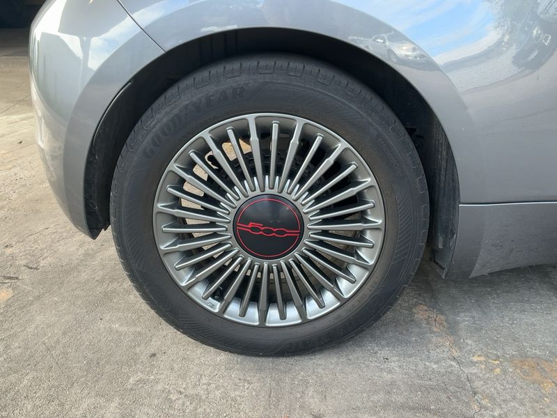 Fiat 500e electric drive 70 kW Red 2021 – снимка 9