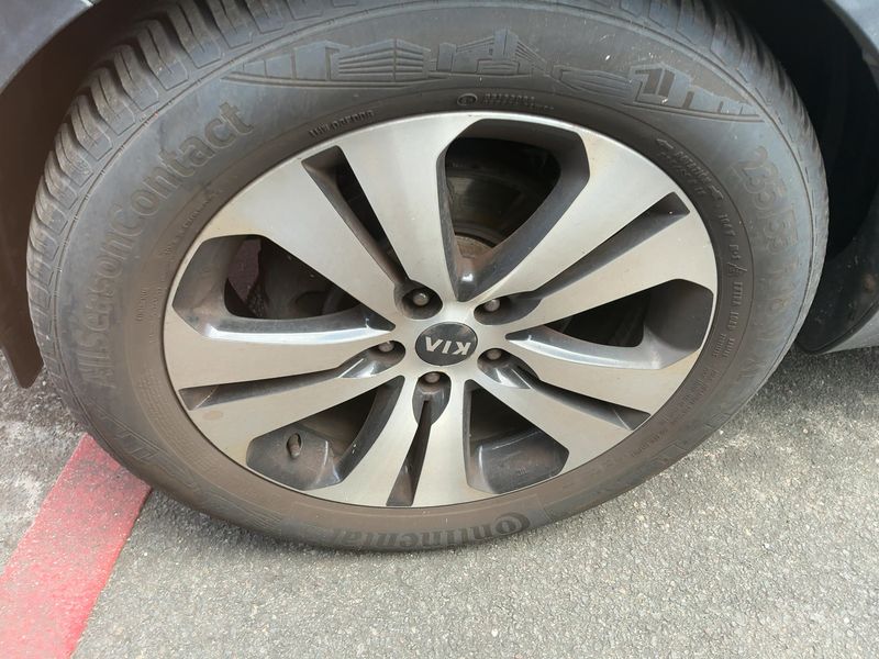 Kia Sportage 2.0 CRDi Spirit 4WD 2012 – снимка 3
