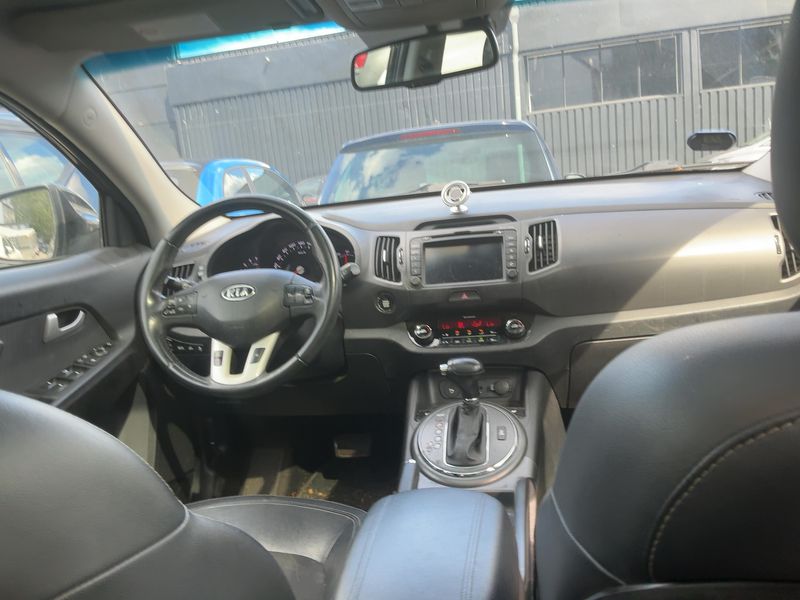 Kia Sportage 2.0 CRDi Spirit 4WD 2012 – снимка 17