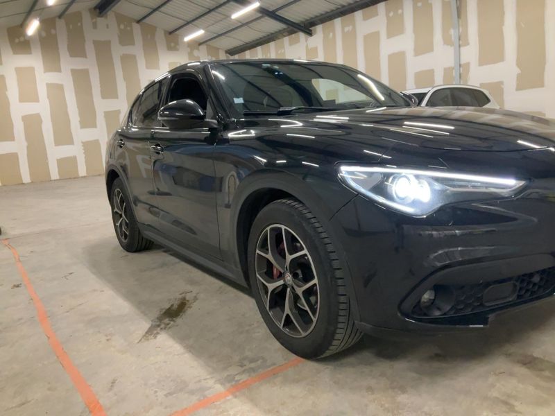 Alfa Romeo Stelvio 2.2 JTDM Super 2WD 2018 – снимка 12