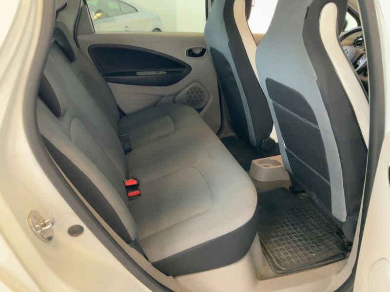 Renault Zoe electric drive 43 kW Intens 2016 – снимка 19