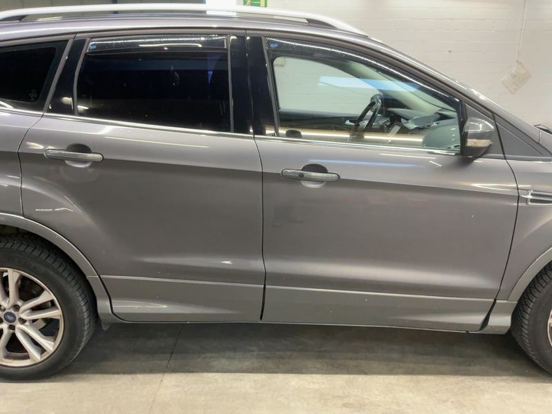 Ford Kuga 2.0 TDCi Individual 2014 – снимка 10