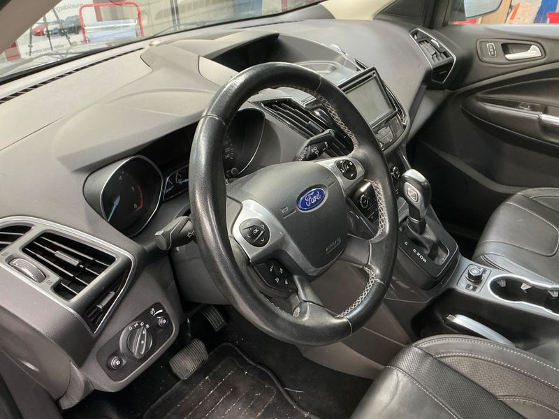 Ford Kuga 2.0 TDCi Individual 2014 – снимка 25