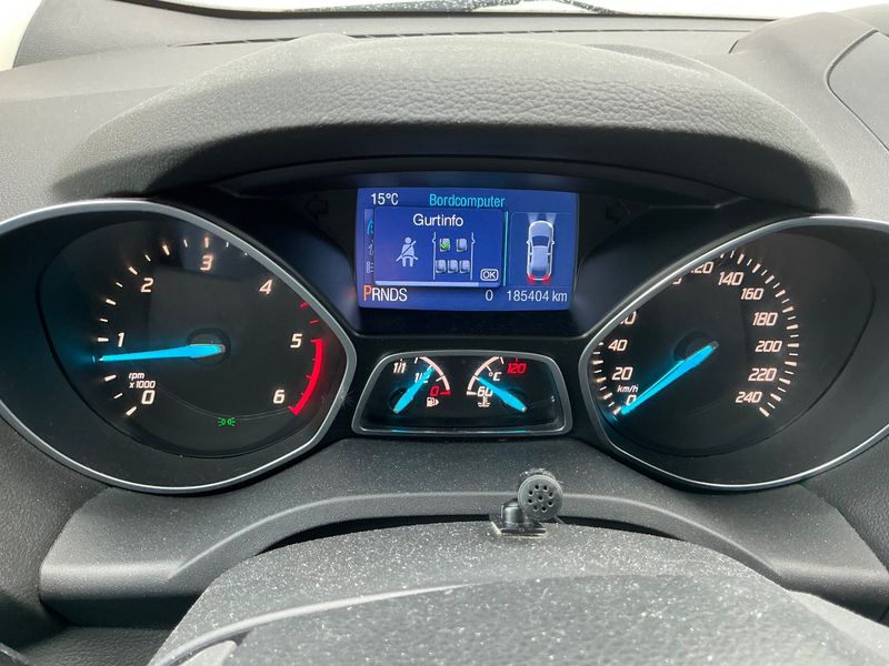 Ford Kuga 2.0 TDCi Individual 2014 – снимка 18