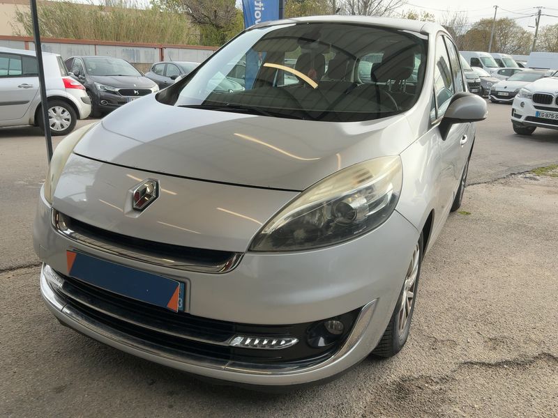 Renault Grand Scenic 1.6 dCi Dynamique 2012 – снимка 1
