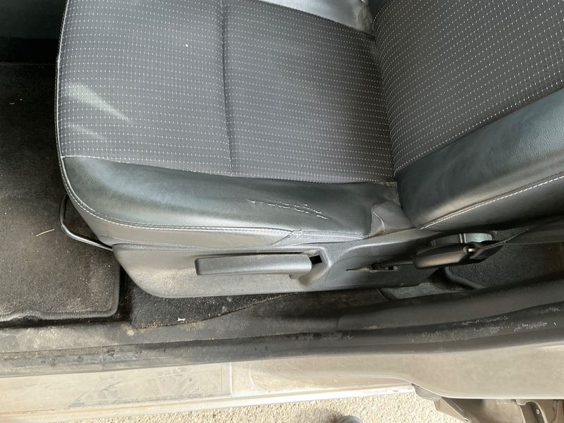 Renault Grand Scenic 1.6 dCi Dynamique 2012 – снимка 27