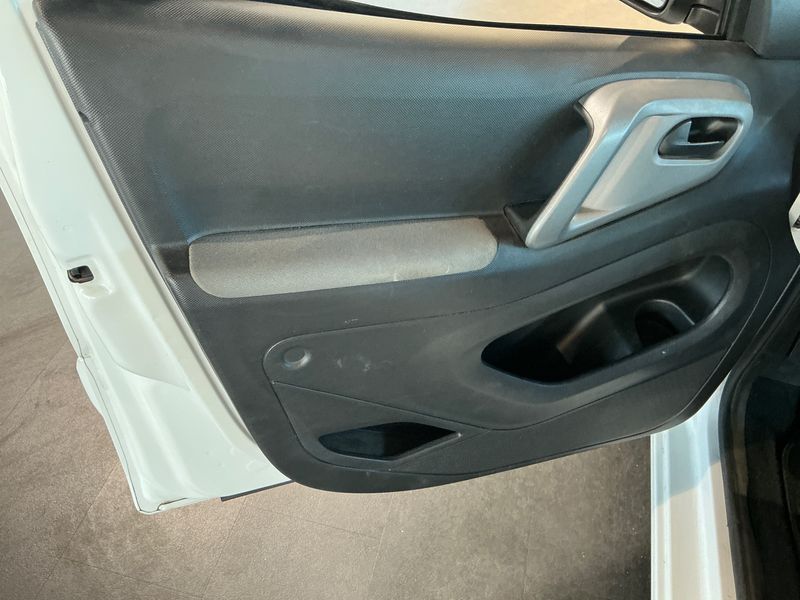 Citroen Berlingo 1.6 Blue-HDi Selection 2016 – снимка 27
