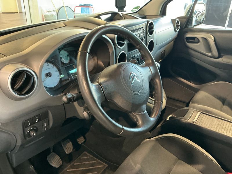 Citroen Berlingo 1.6 Blue-HDi Selection 2016 – снимка 29