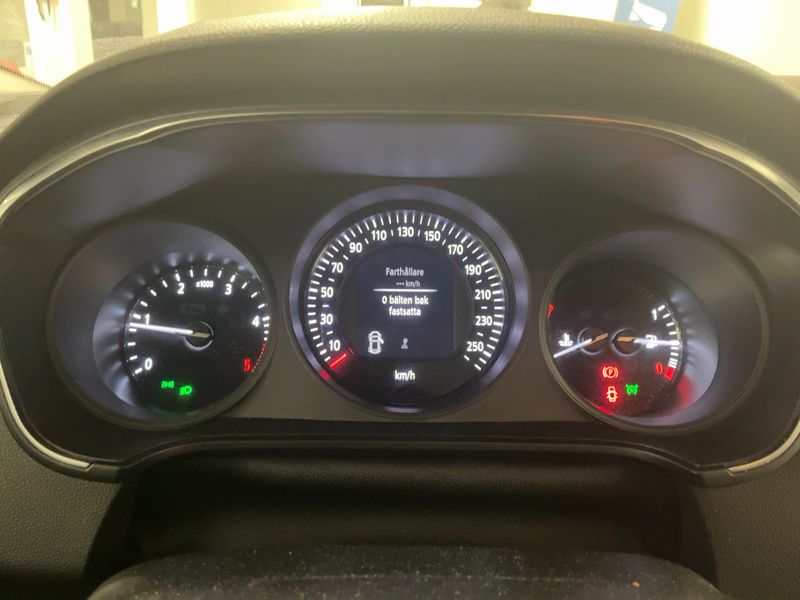 Renault Megane 1.5 BLUE dCi Life 2019 – снимка 18
