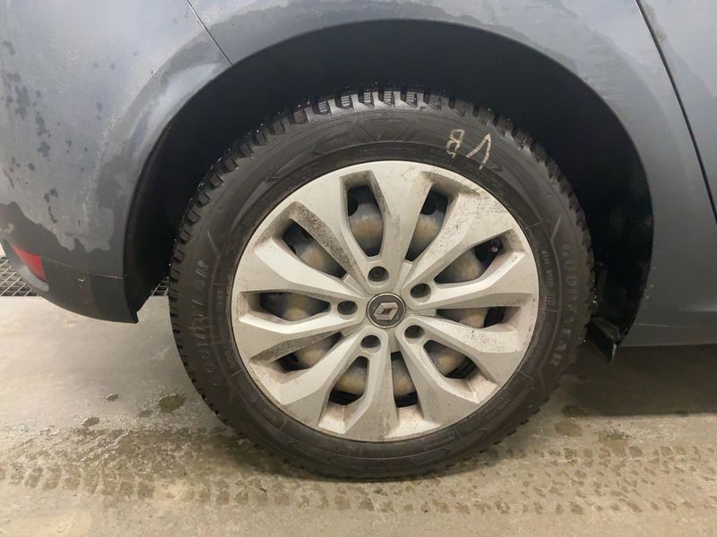 Renault Megane 1.5 BLUE dCi Life 2019 – снимка 9