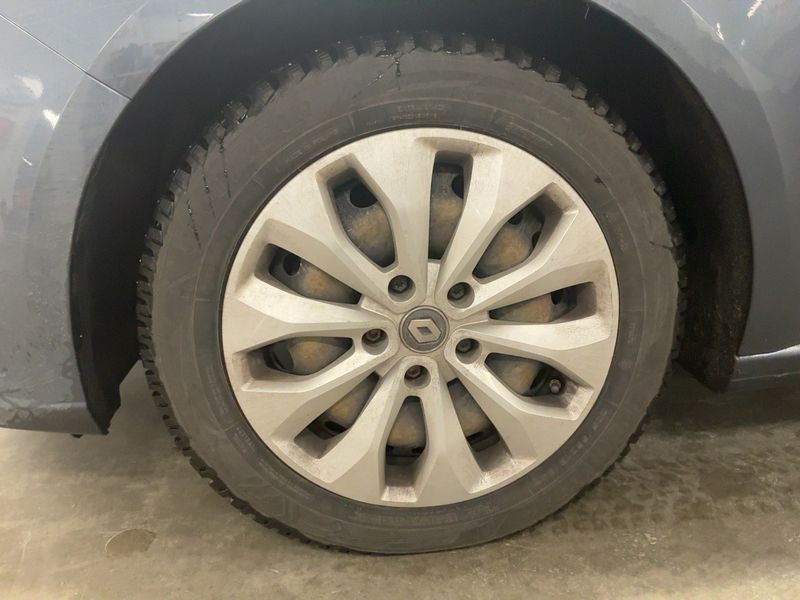 Renault Megane 1.5 BLUE dCi Life 2019 – снимка 3