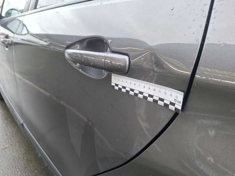 Peugeot 2008 1.2 PureTech Style 2017 – снимка 41