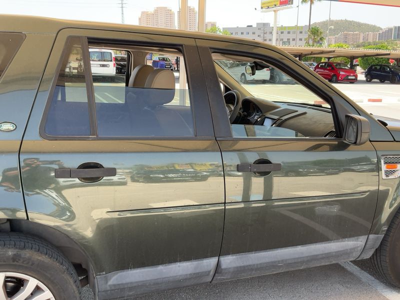 Land Rover Freelander 2.2 Td4 HSE 2008 – снимка 10