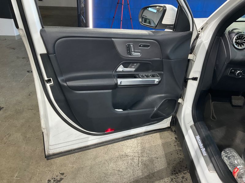 Mercedes-Benz GLB-Klasse GLB 220 d Progressive 2022 – снимка 29