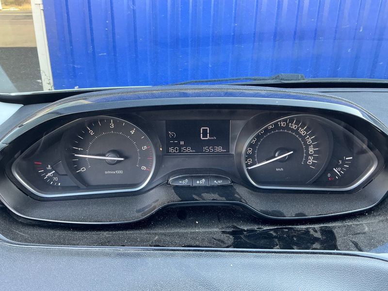 Peugeot 208 1.6 Blue-HDi Active Auto Ecole 2018 – снимка 18