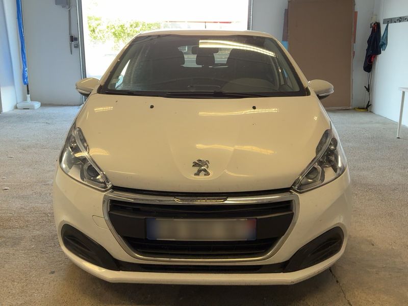 Peugeot 208 1.6 Blue-HDi Active Auto Ecole 2018 – снимка 14