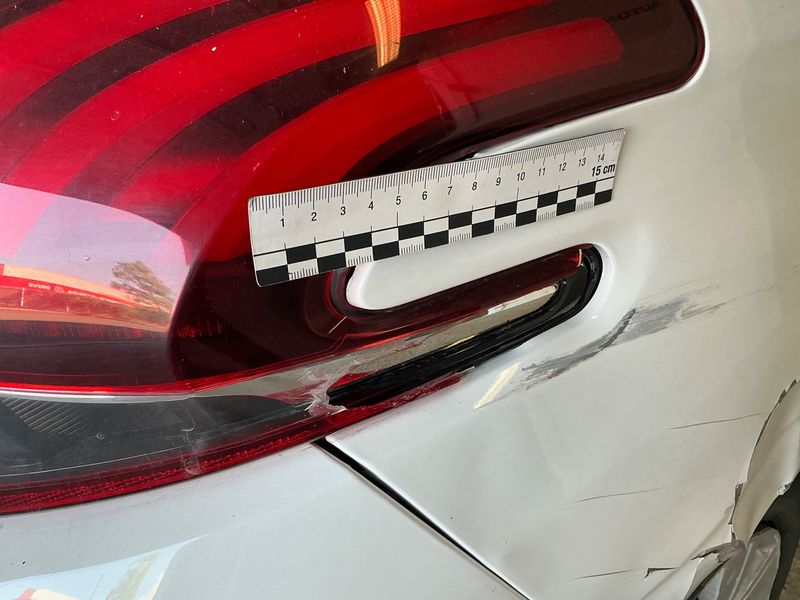 Peugeot 208 1.6 Blue-HDi Active Auto Ecole 2018 – снимка 29