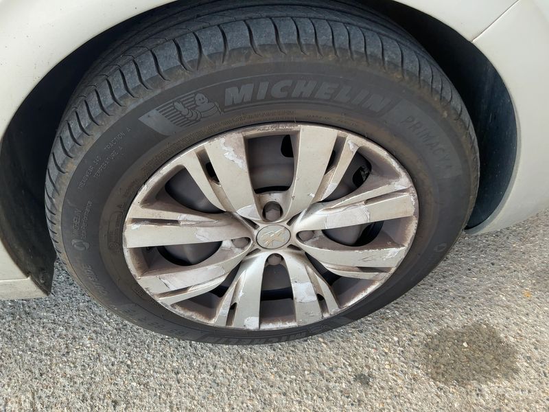 Peugeot 208 1.6 Allure 2015 – снимка 11