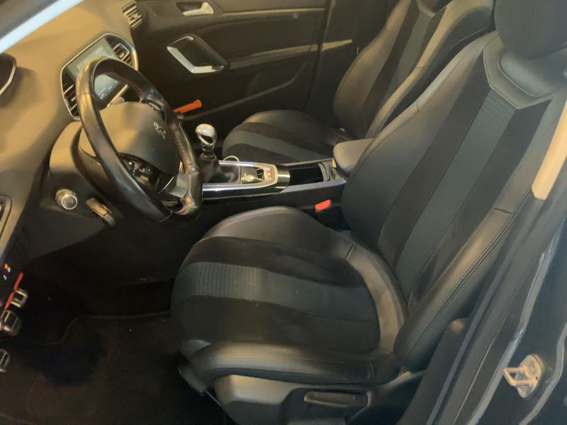 Peugeot 308 1.2 PureTech Tech Edition 2018 – снимка 17