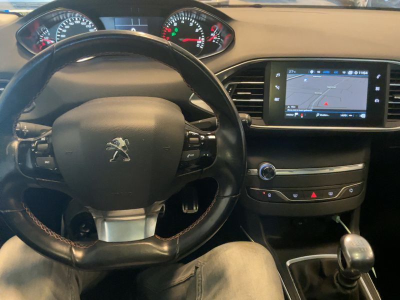 Peugeot 308 1.2 PureTech Tech Edition 2018 – снимка 18