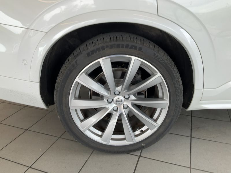 Volvo XC90 2.0 T8 Plug-in Hybrid Momentum AWD 2019 – снимка 9