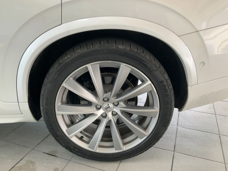 Volvo XC90 2.0 T8 Plug-in Hybrid Momentum AWD 2019 – снимка 5