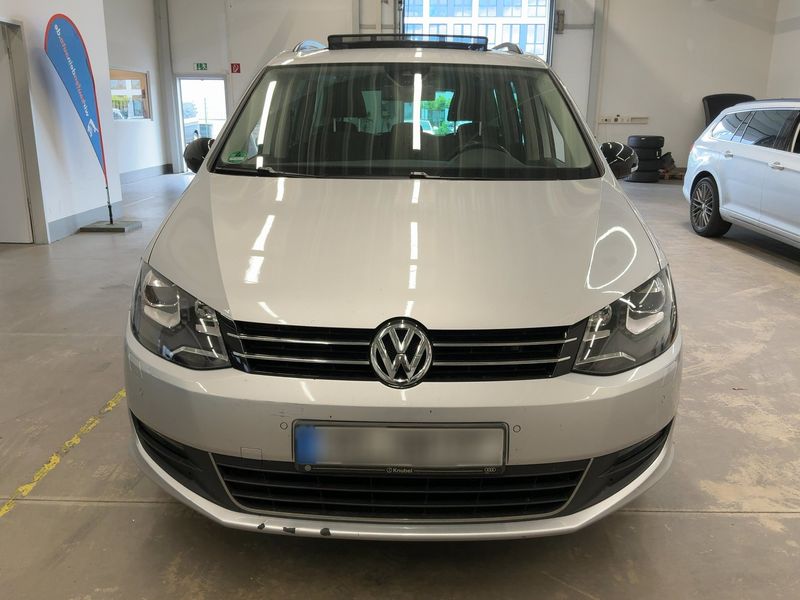 Volkswagen Sharan 2.0 TDI Style BlueMotion Tech 2011 – снимка 14