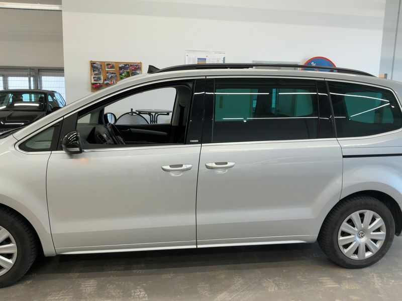 Volkswagen Sharan 2.0 TDI Style BlueMotion Tech 2011 – снимка 4