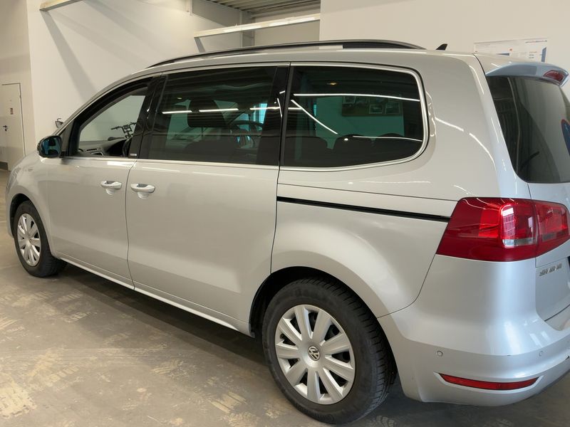 Volkswagen Sharan 2.0 TDI Style BlueMotion Tech 2011 – снимка 6