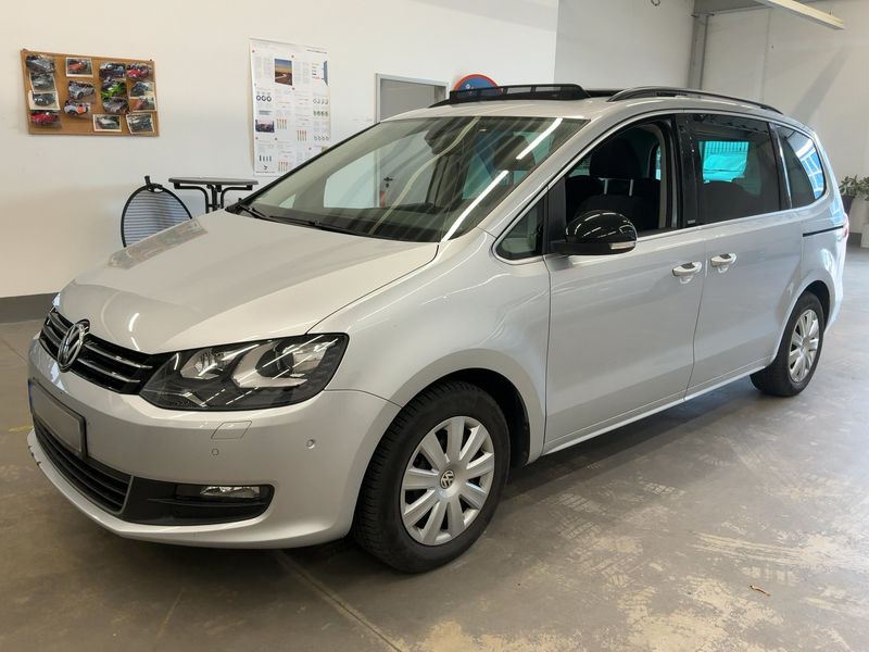 Volkswagen Sharan 2.0 TDI Style BlueMotion Tech 2011 – снимка 1