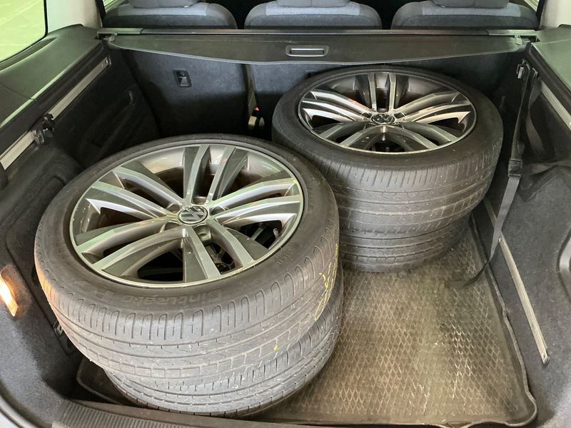 Volkswagen Sharan 2.0 TDI Style BlueMotion Tech 2011 – снимка 15