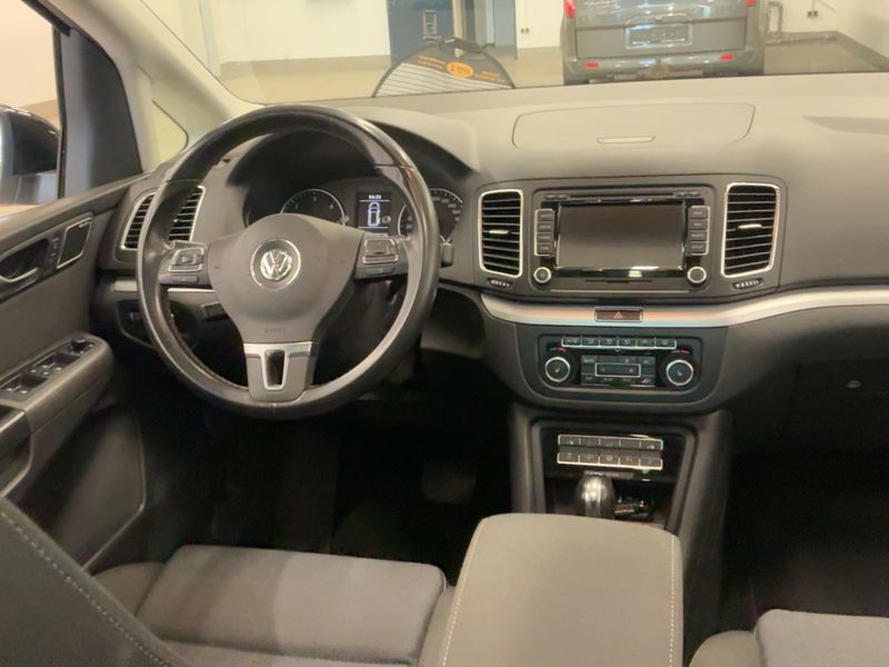 Volkswagen Sharan 2.0 TDI Style BlueMotion Tech 2011 – снимка 18