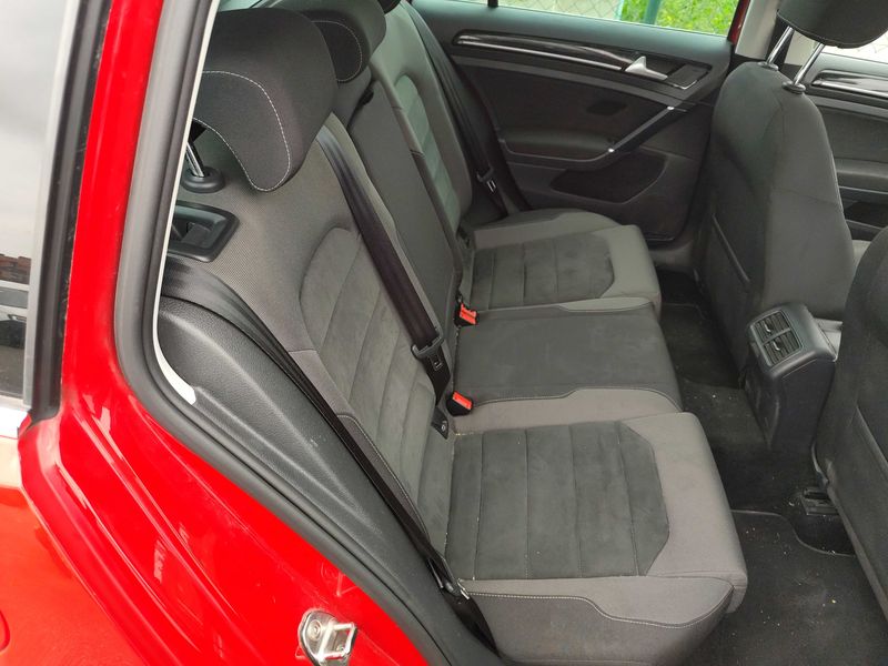 Volkswagen Golf VII 2.0 TDI Sport BlueMotion Tech 2018 – снимка 14