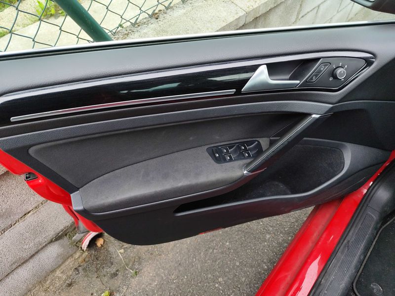 Volkswagen Golf VII 2.0 TDI Sport BlueMotion Tech 2018 – снимка 23