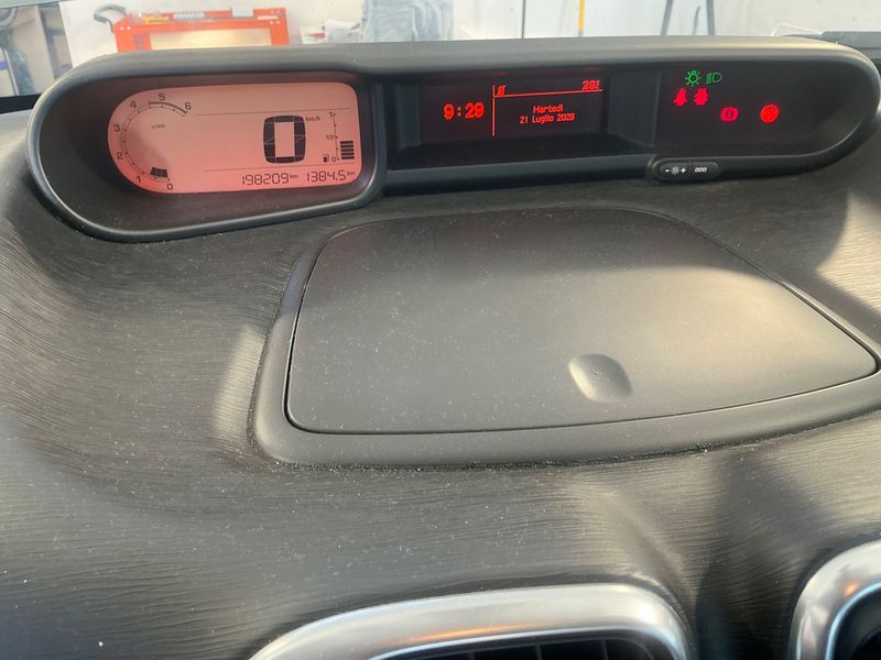 Citroen C3 Picasso 1.6 HDi Exclusive 2012 – снимка 4