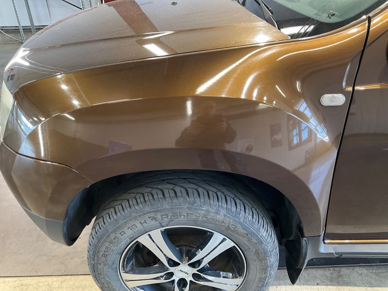 Dacia Duster 1.6 Laureate 4x4 2011 – снимка 34